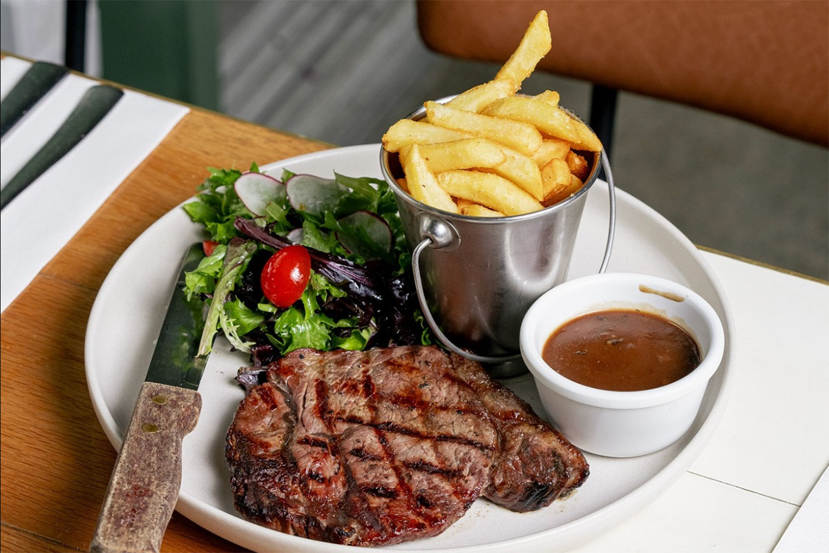 Steak at Crafty's Sports Bar, Harbour Town (image supplied)